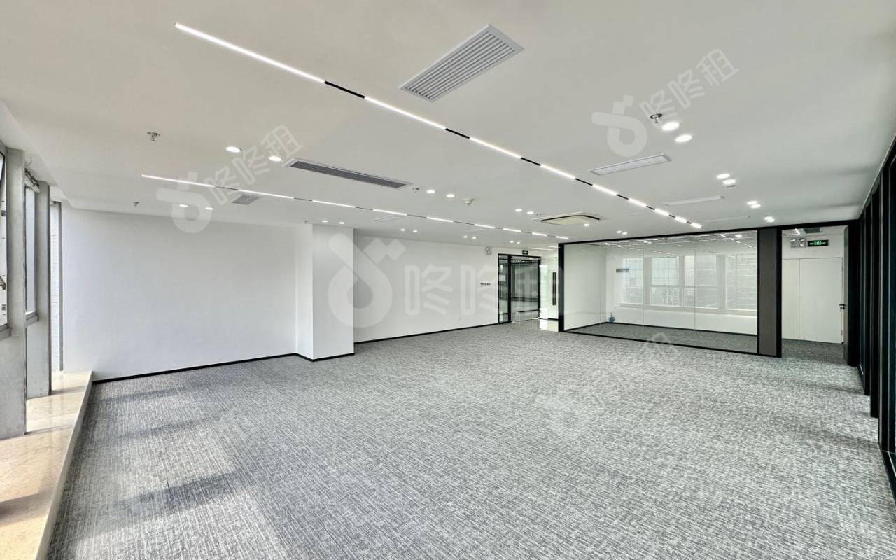 时代科技大厦_336平_精装_办公室开间