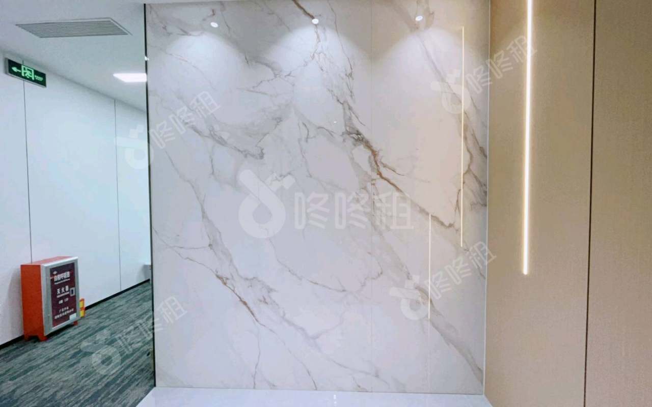 环球都会广场_96平_精装_前台