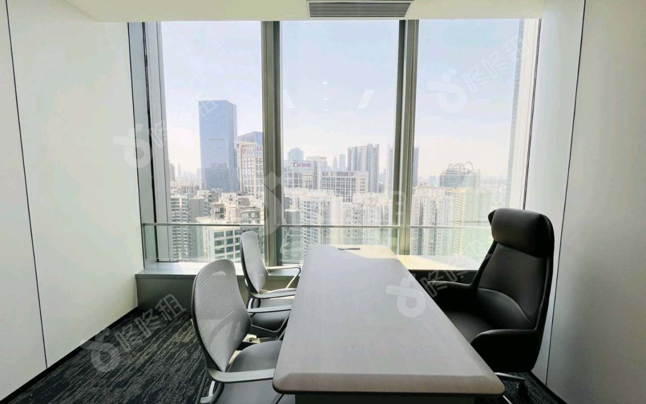 环球都会广场_96平_精装_办公室隔间