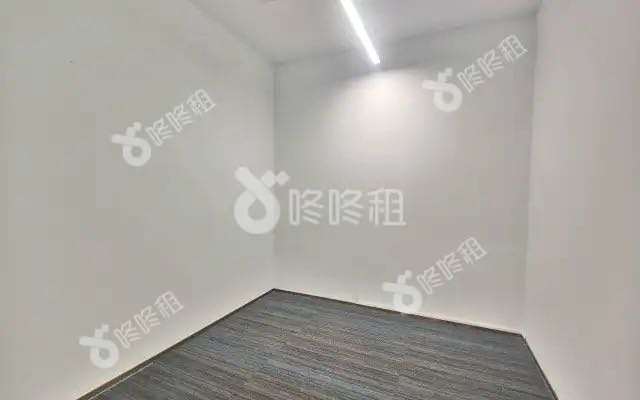 立桥金融中心_170平_精装_办公室隔间