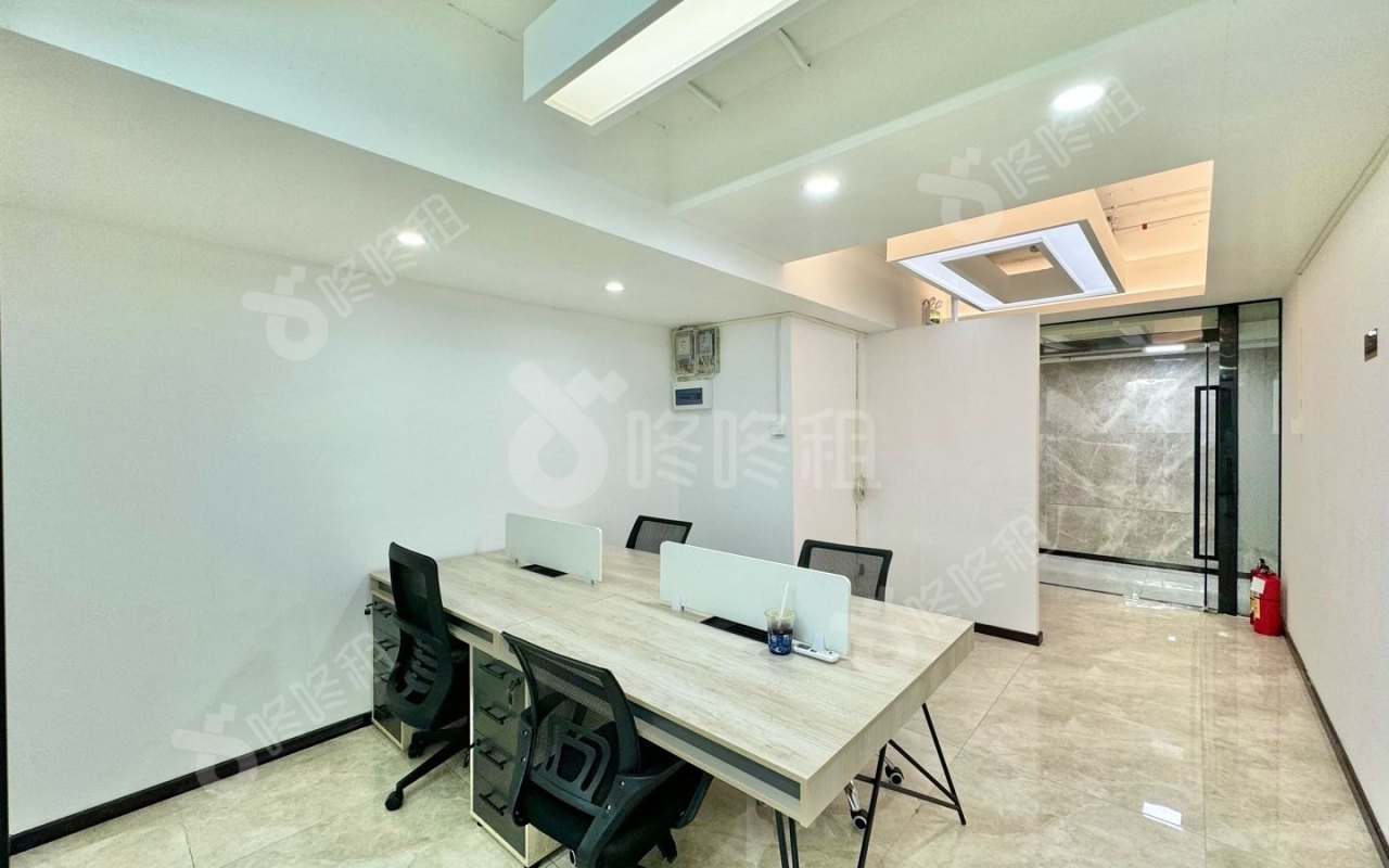 深圳湾科技生态园_72平_精装_办公室开间