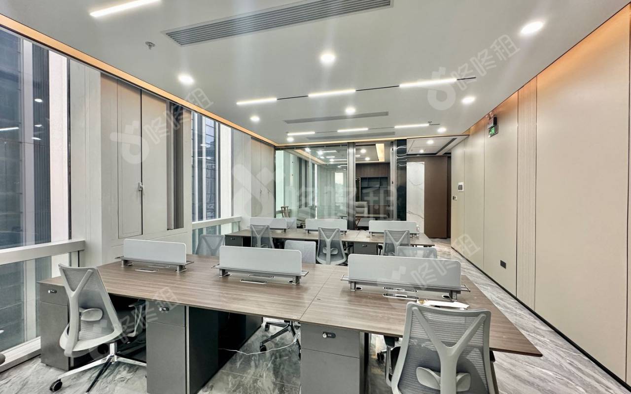 福城时代广场_145平_精装_办公室隔间