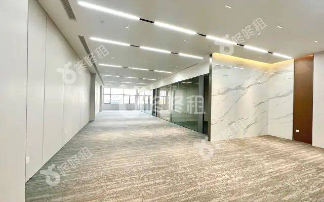 国人通信大厦_356平_豪装_办公室开间