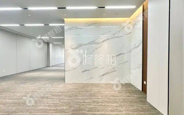 国人通信大厦_356平_豪装_前台