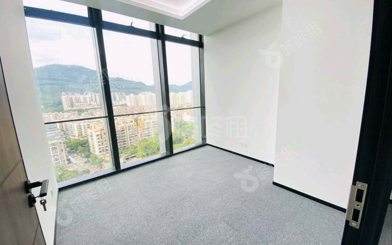 方大城_58平_精装_办公室隔间