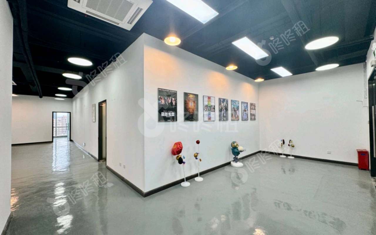 天安云谷二期_225平_精装_办公室开间