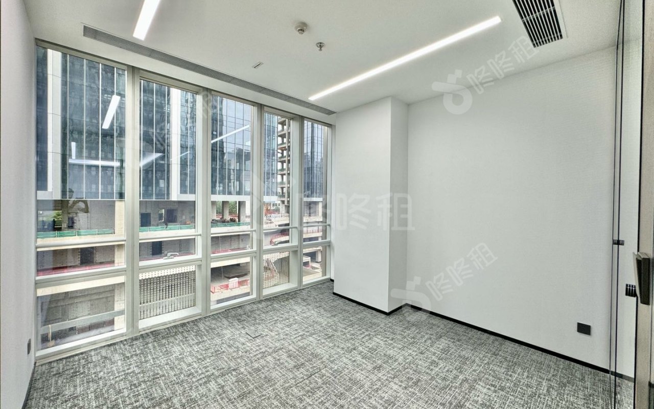 讯美科技广场_220平_精装_办公室隔间