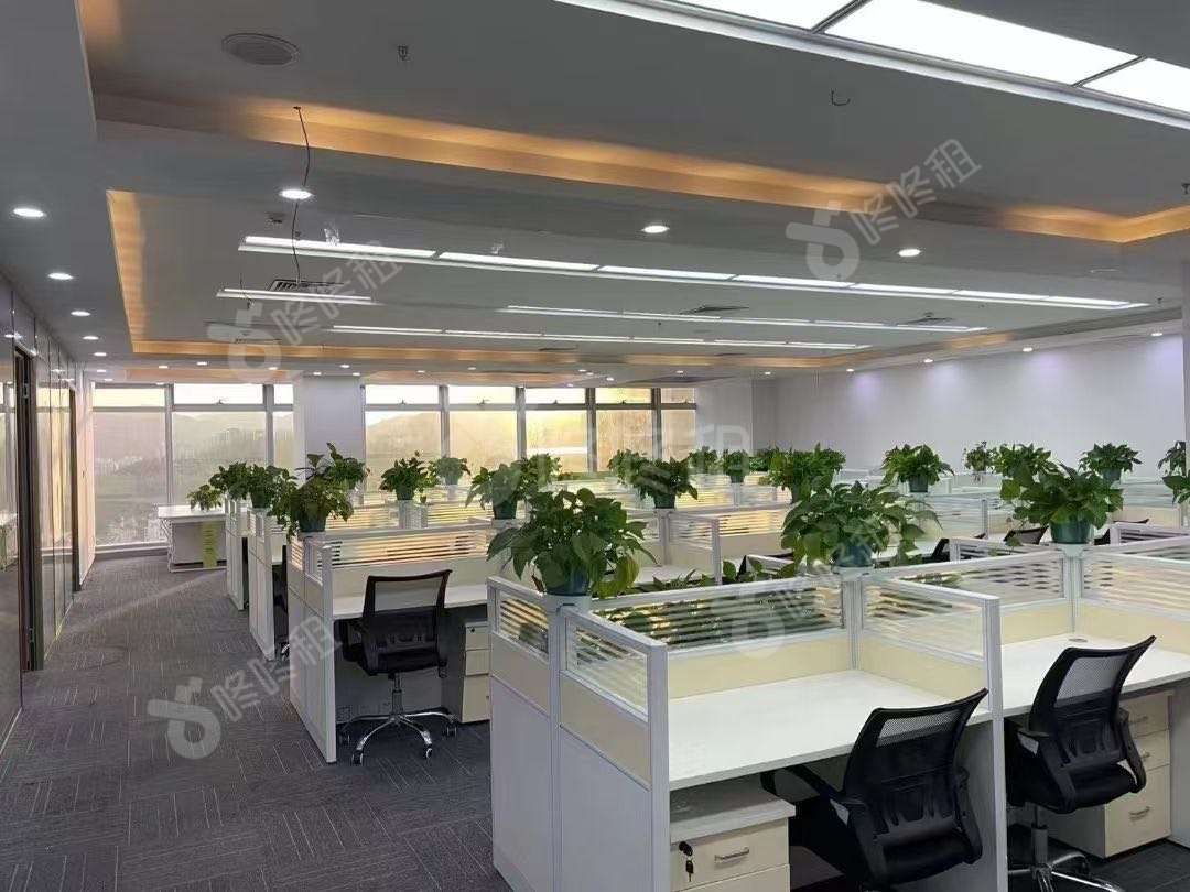 卓越城二期_502平_精装_办公室开间