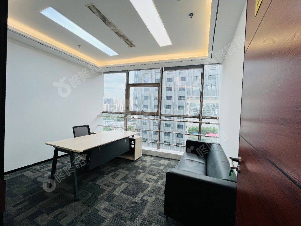 深圳北航大厦_366平_豪装_办公室隔间