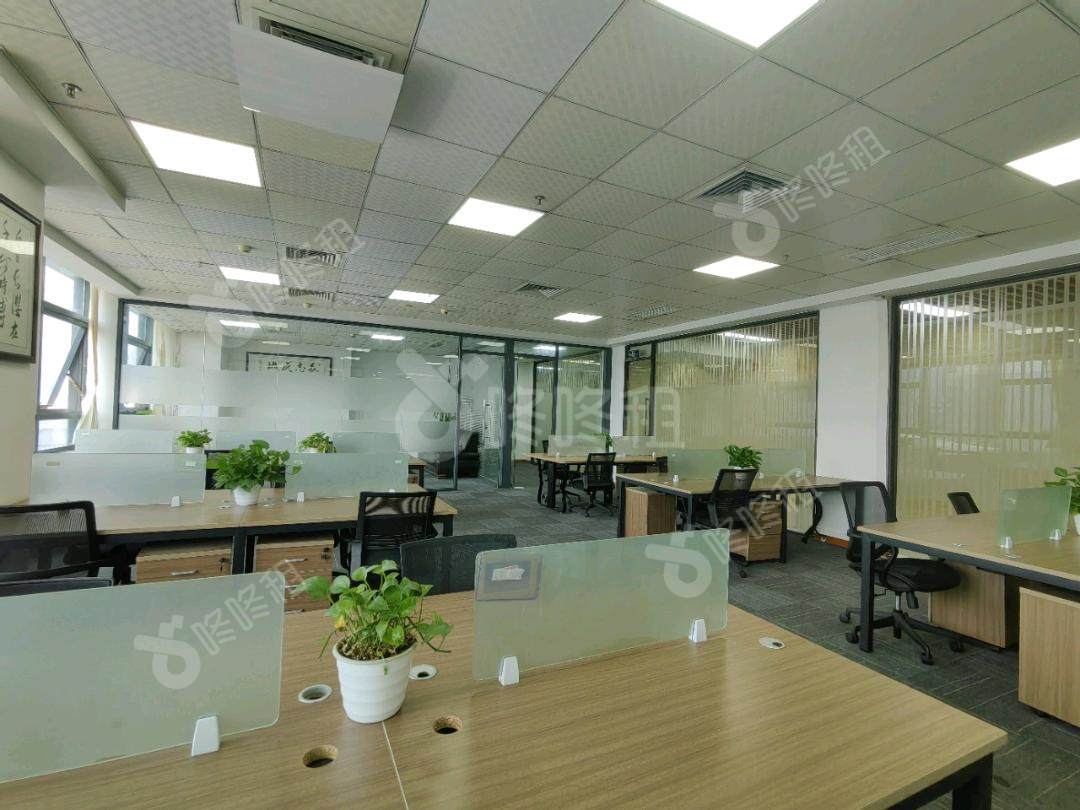 东方科技大厦_360平_豪装_办公室开间