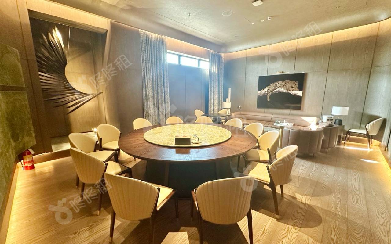 方直前海国际文化中心（二元桥深港设计创意产业园）_5015平_豪装_办公室隔间