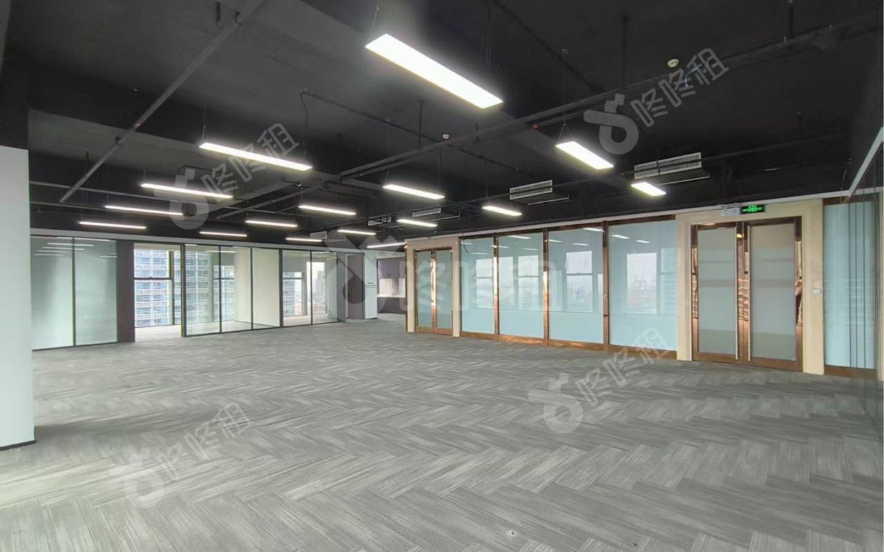 前海香缤国际金融中心_562平_精装_办公室开间