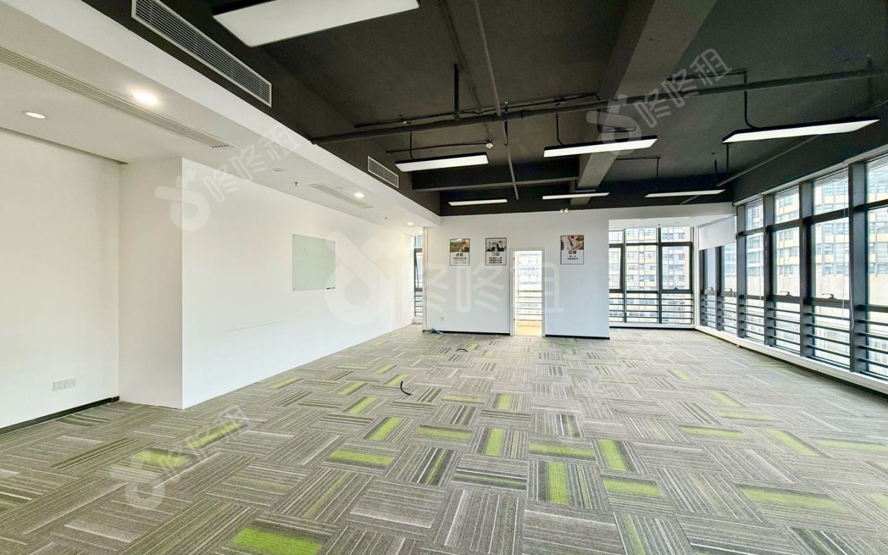 TCL国际E城_735平_精装_办公室开间