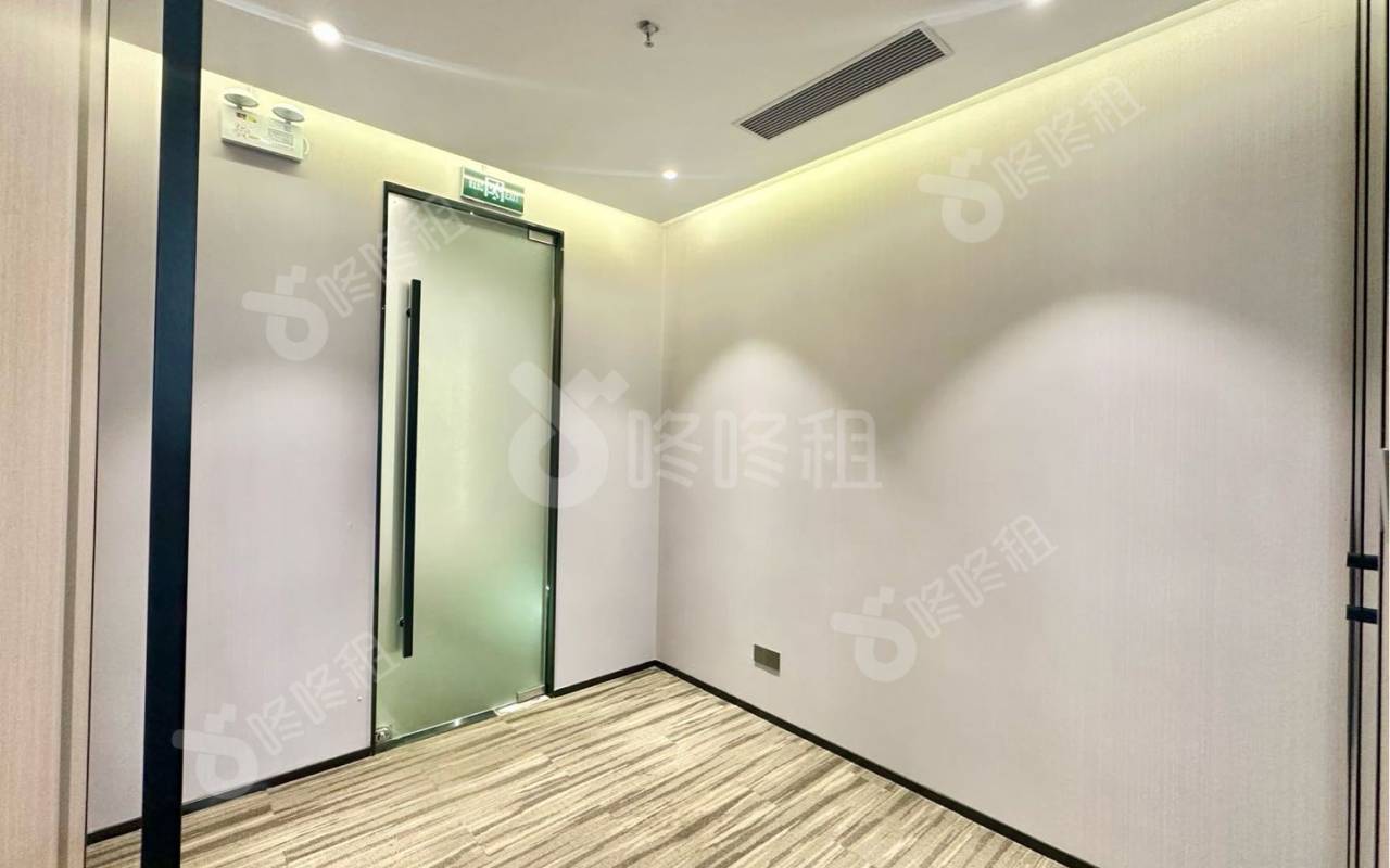 前海君豪中心（招商前海国际中心）_379平_精装_办公室隔间