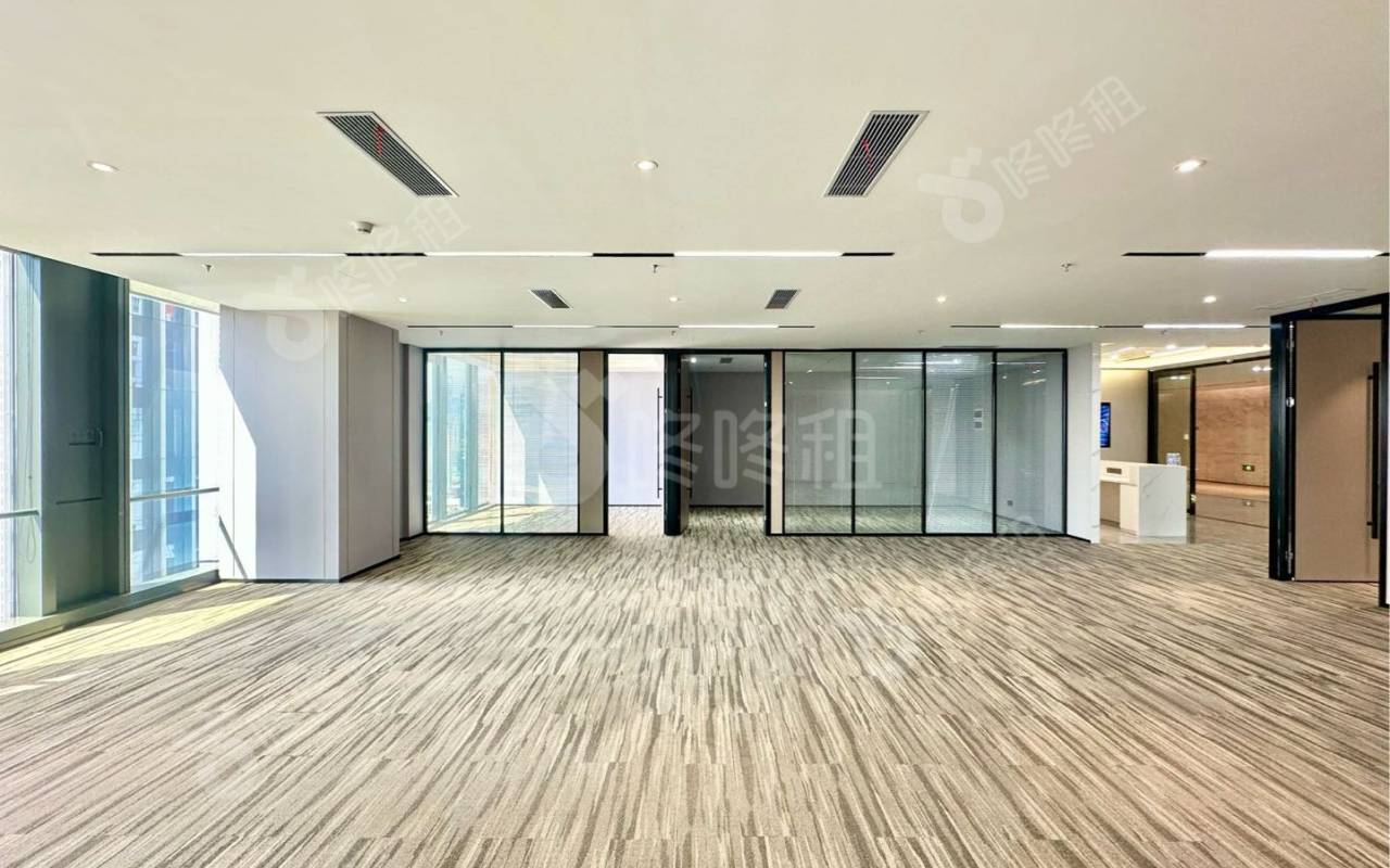 前海君豪中心(招商前海国际中心)_379平_精装_办公室开间