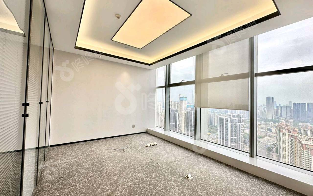 前海HOP国际_823平_精装_办公室隔间