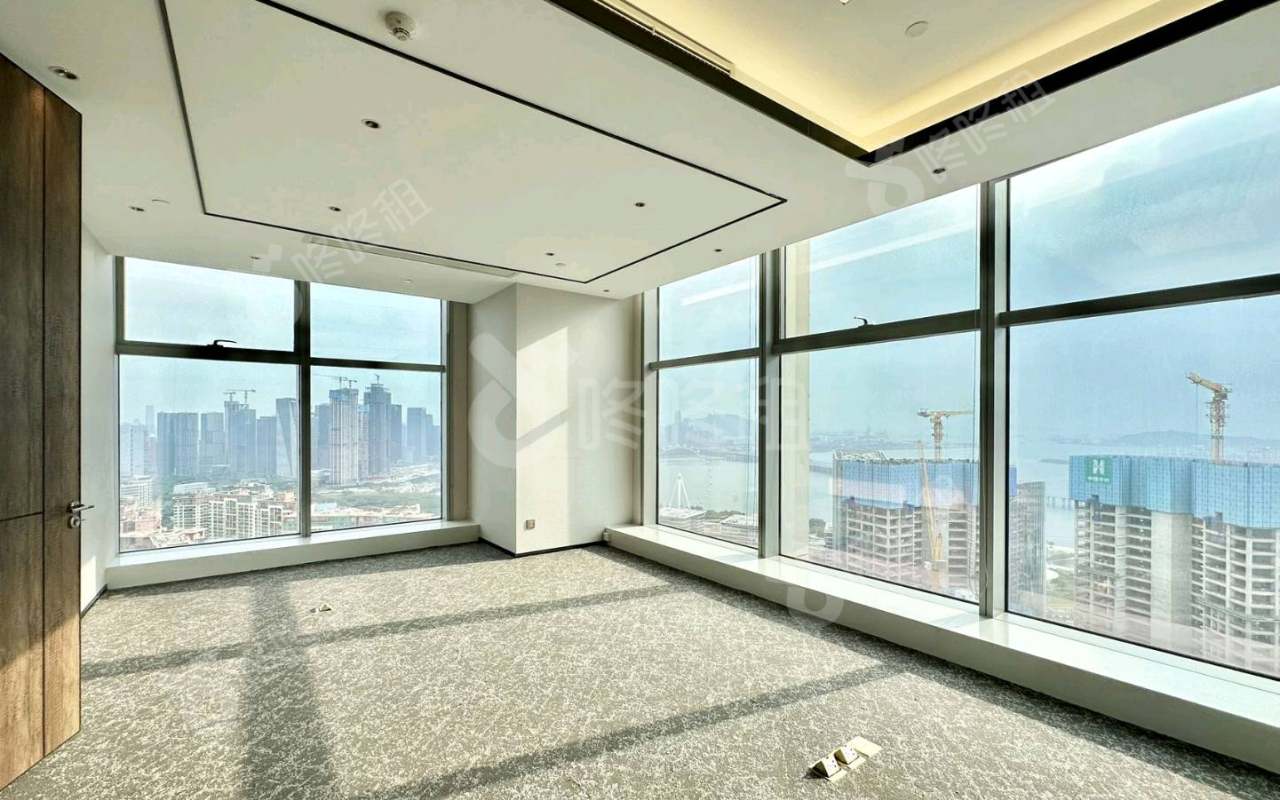 前海HOP国际_823平_精装_办公室隔间