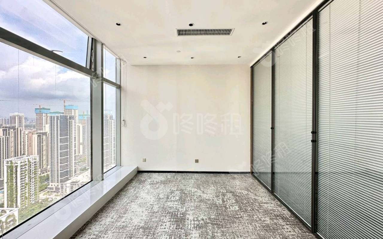 前海HOP国际_296平_精装_办公室隔间