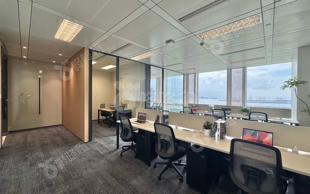 前海周大福金融大厦_200平_精装_办公室开间