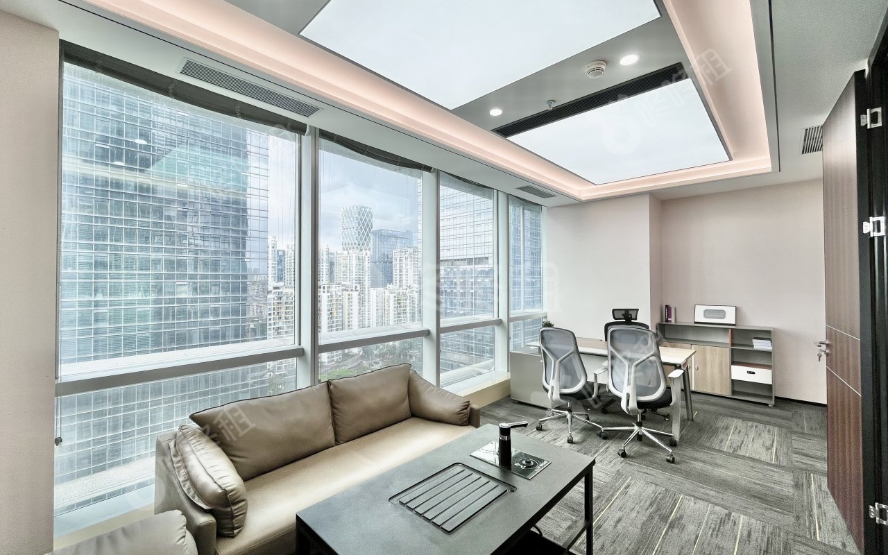 中洲控股中心_248平_精装_办公室隔间