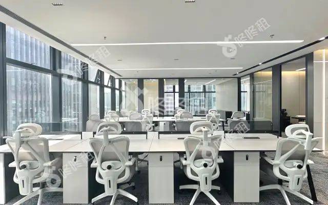 迅雷大厦_200平_精装_办公室开间