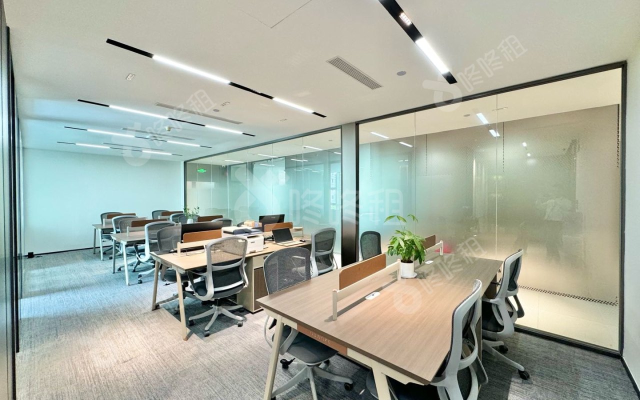 方大大厦_200平_豪装_办公室开间