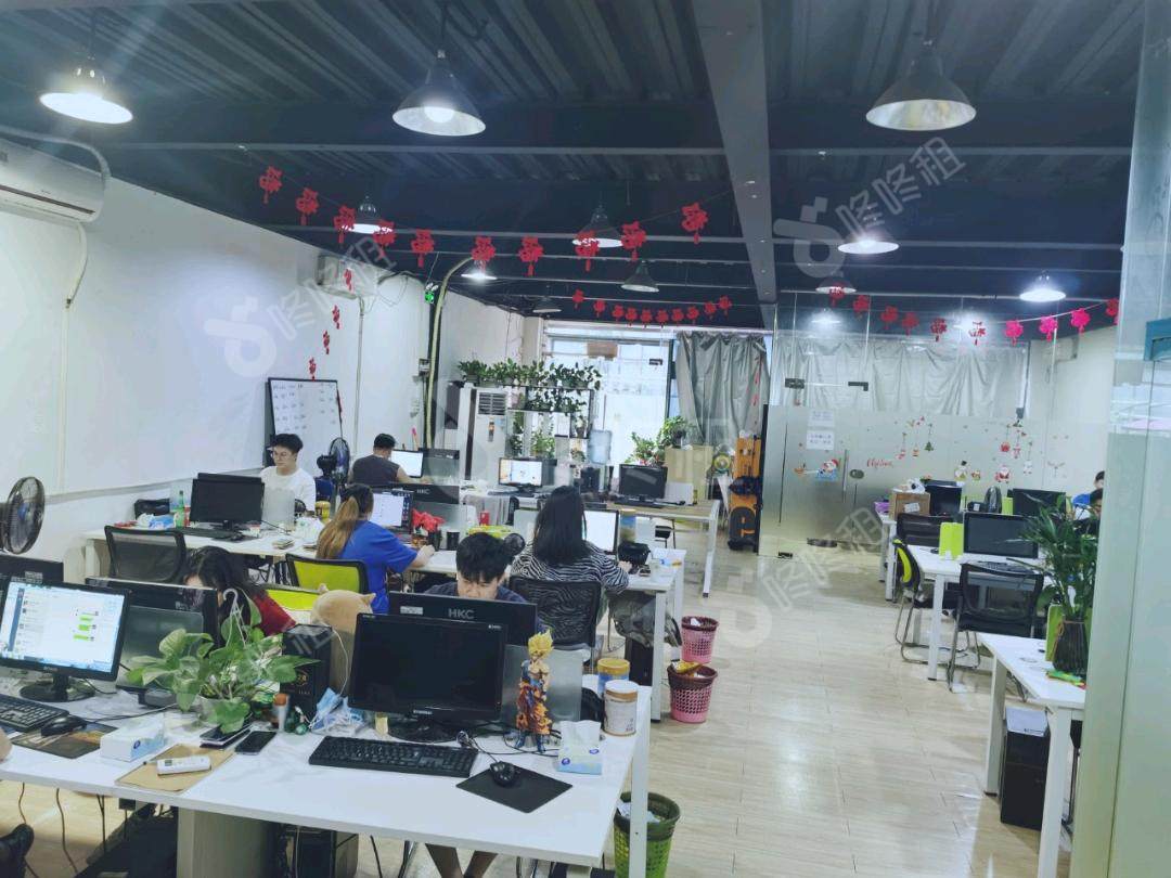 天盈创意园_206平_精装_办公室开间