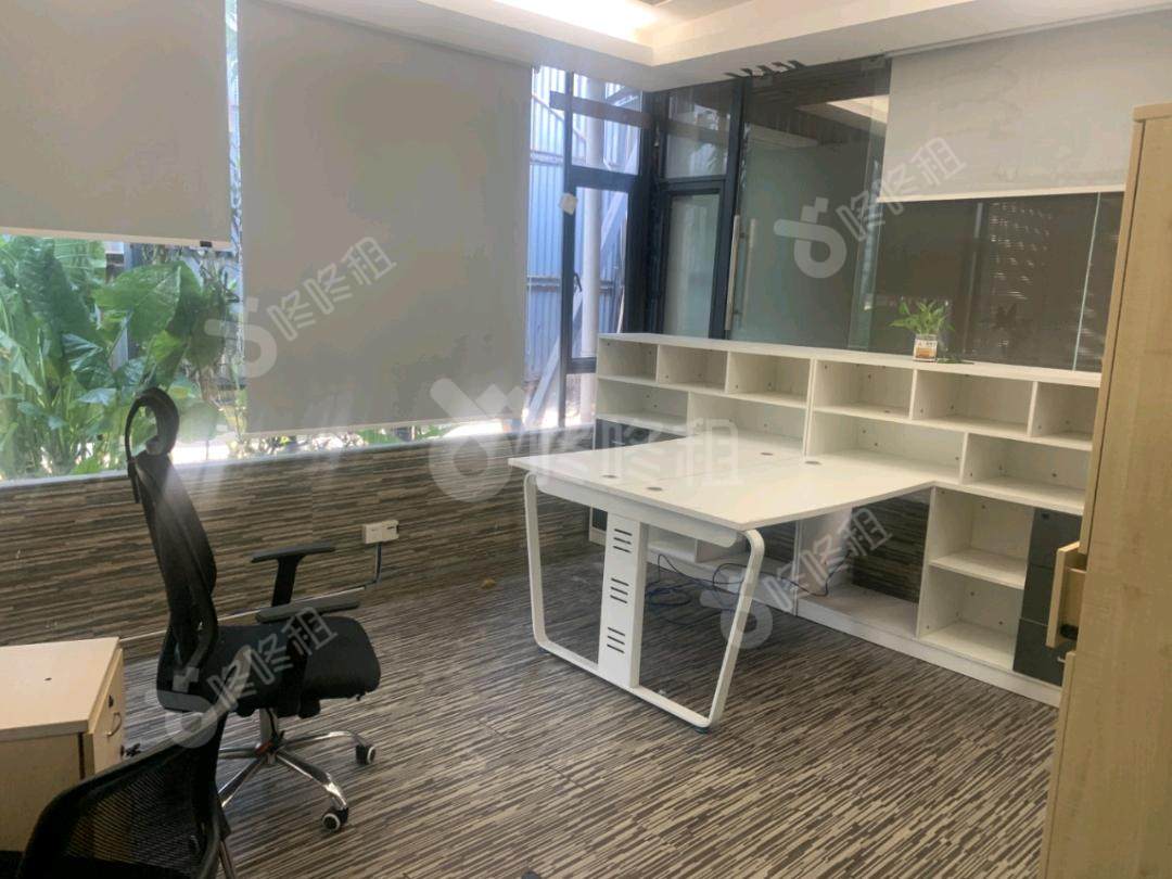 天盈创意园_340平_精装_办公室开间