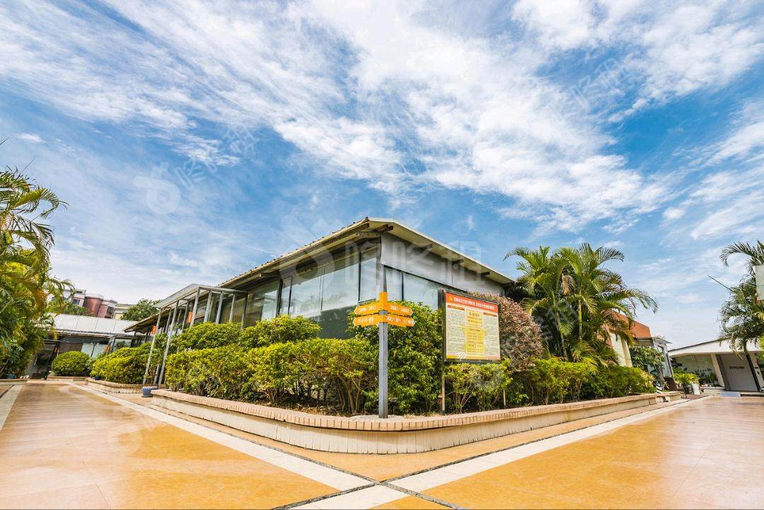 天盈创意园_340平_精装_办公室开间