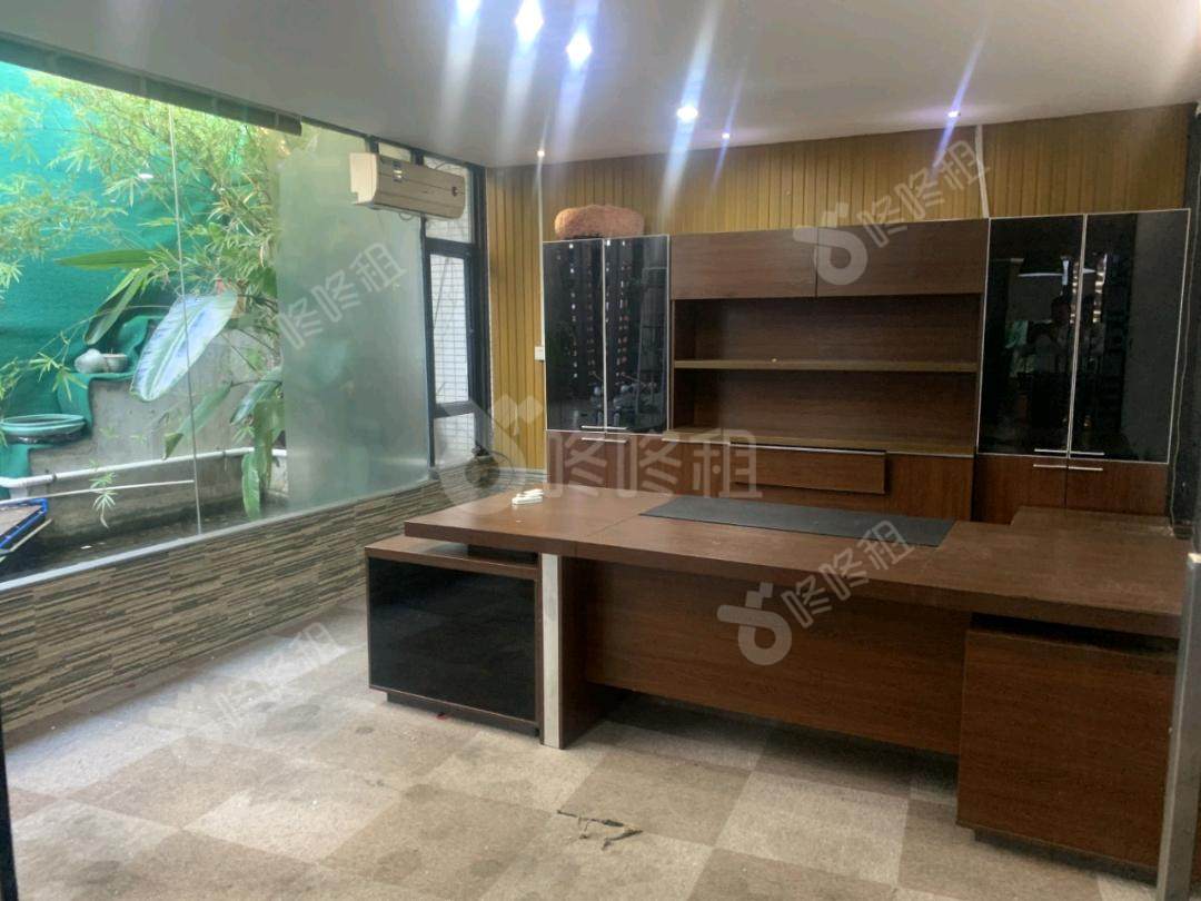 天盈创意园_340平_精装_办公室开间