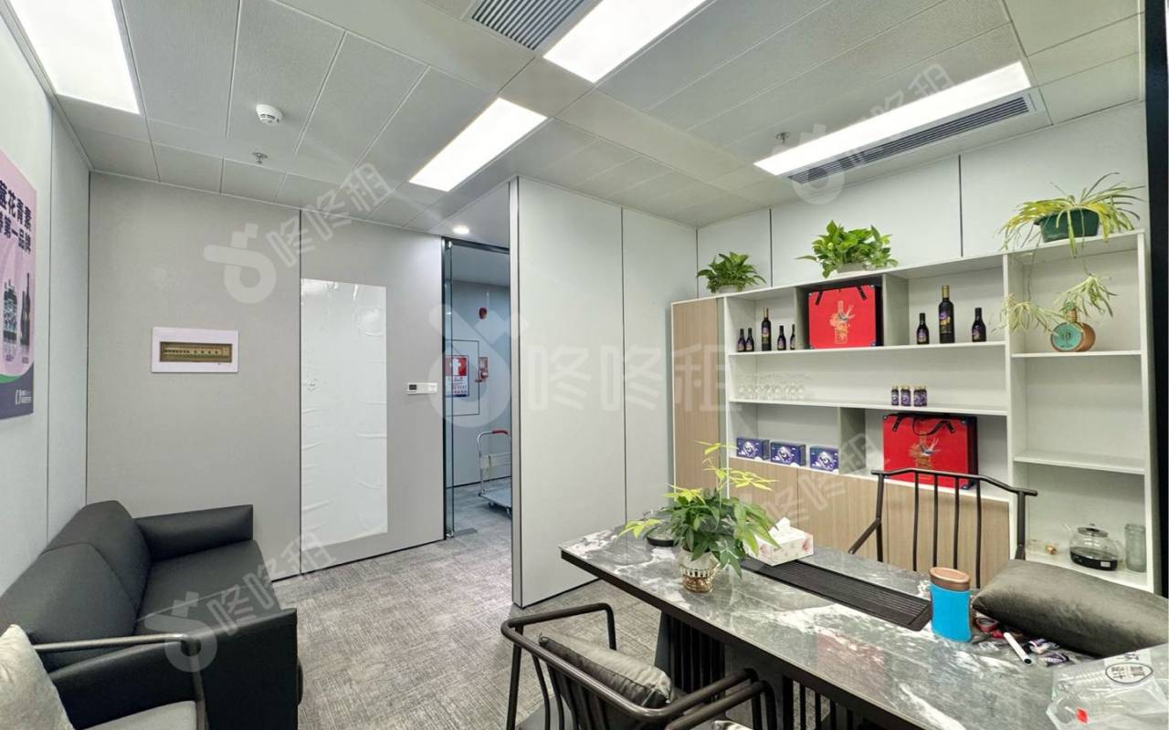 联想大厦_65平_豪装_办公室开间