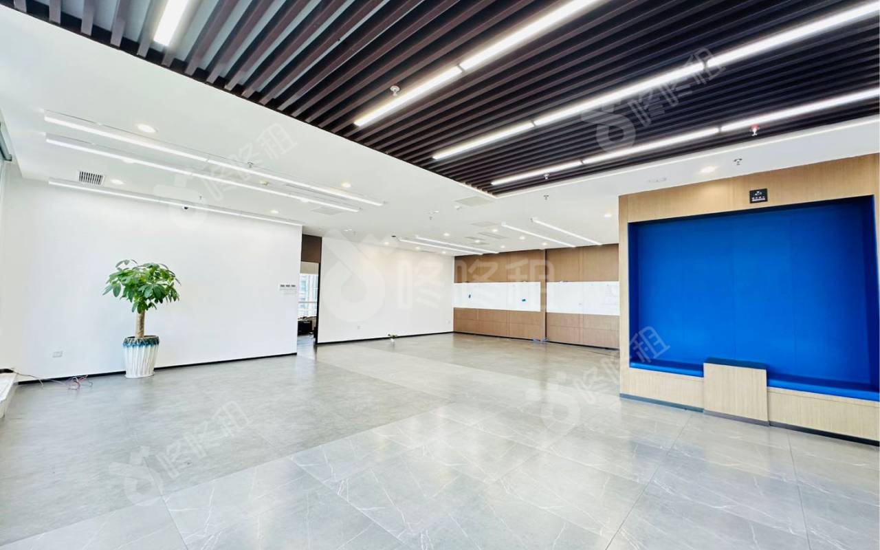 阳光科创中心_680平_精装_办公室隔间