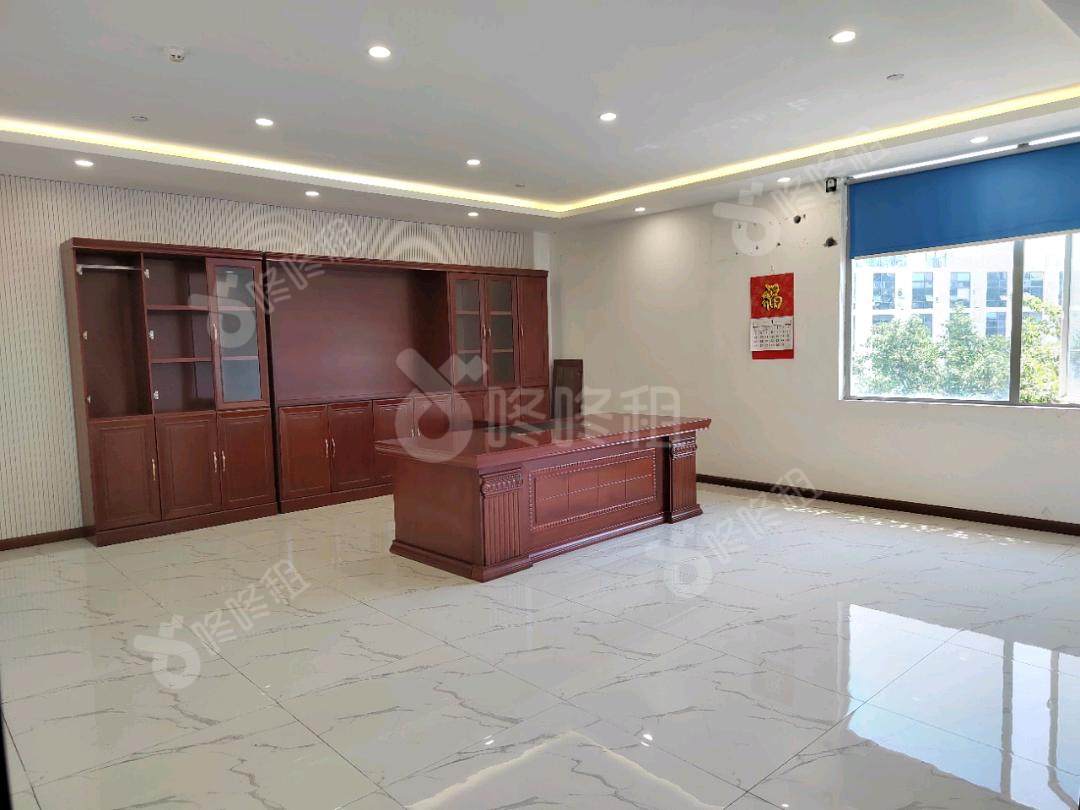 乐天智谷_300平_精装_办公室隔间