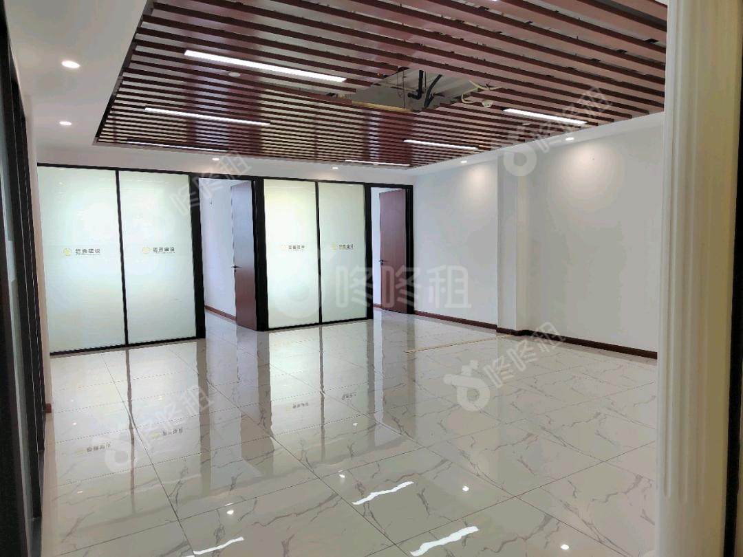 乐天智谷_300平_精装_办公室开间