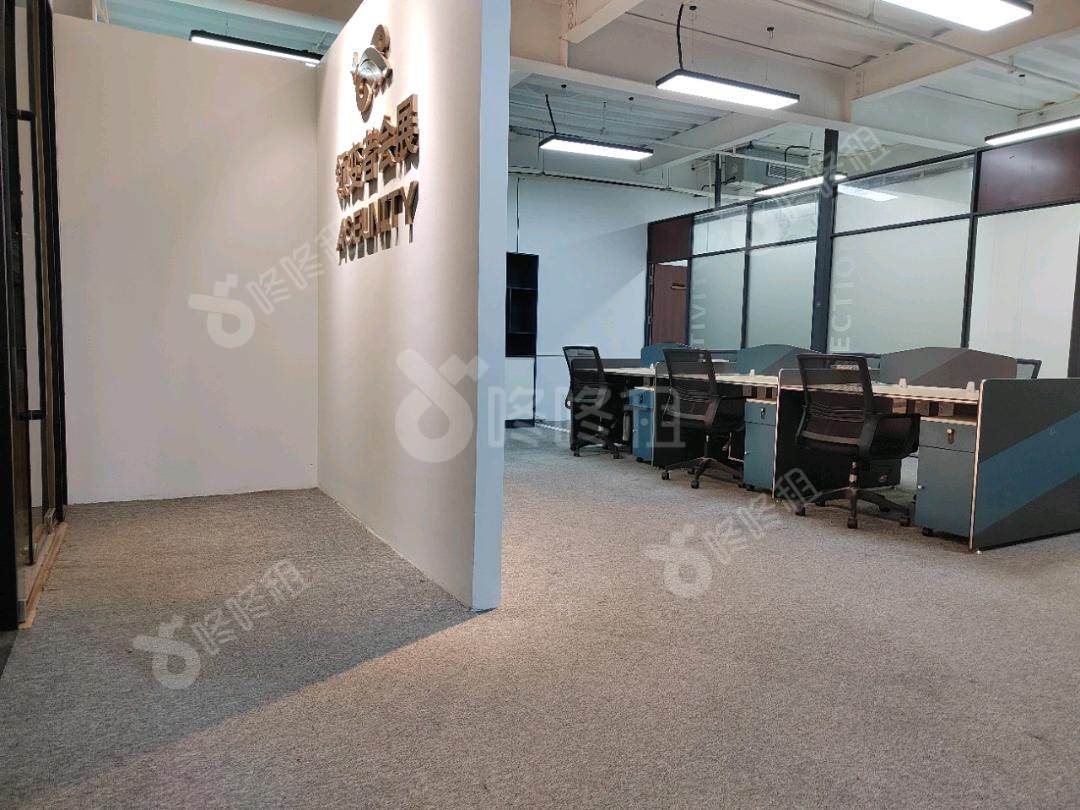乐天智谷_125平_精装_办公室开间