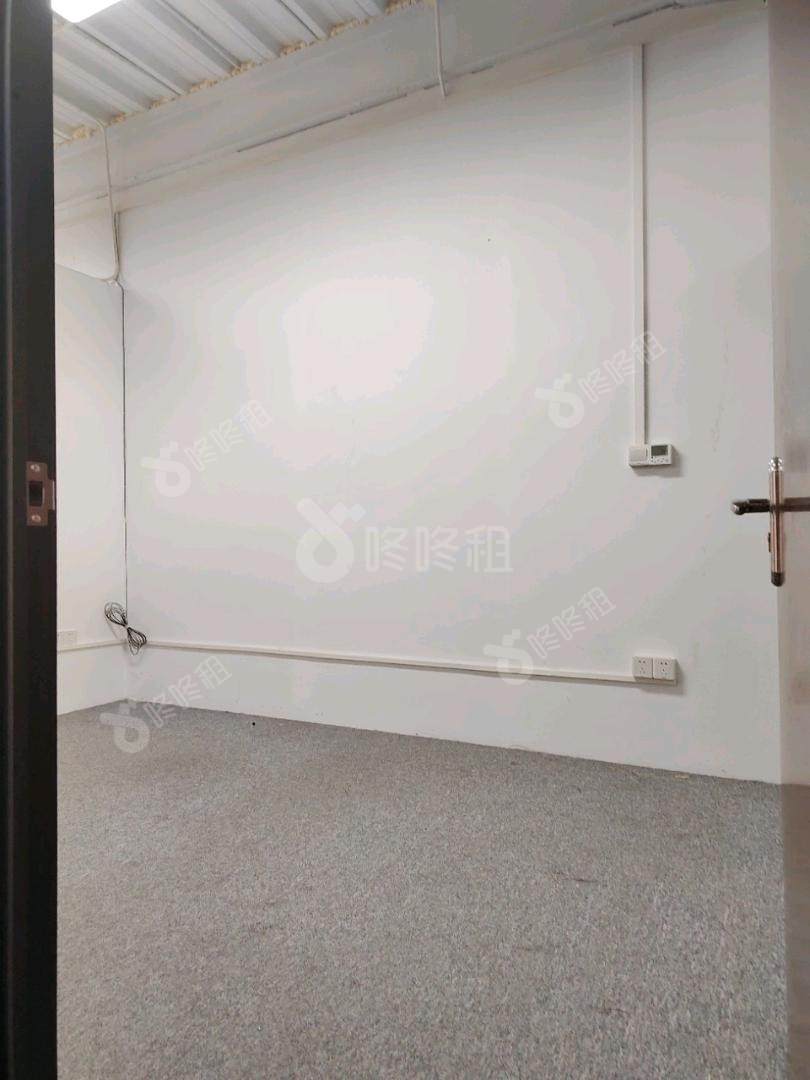 乐天智谷_125平_精装_办公室隔间