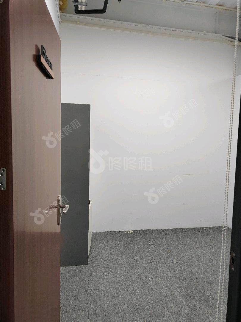 乐天智谷_125平_精装_办公室隔间