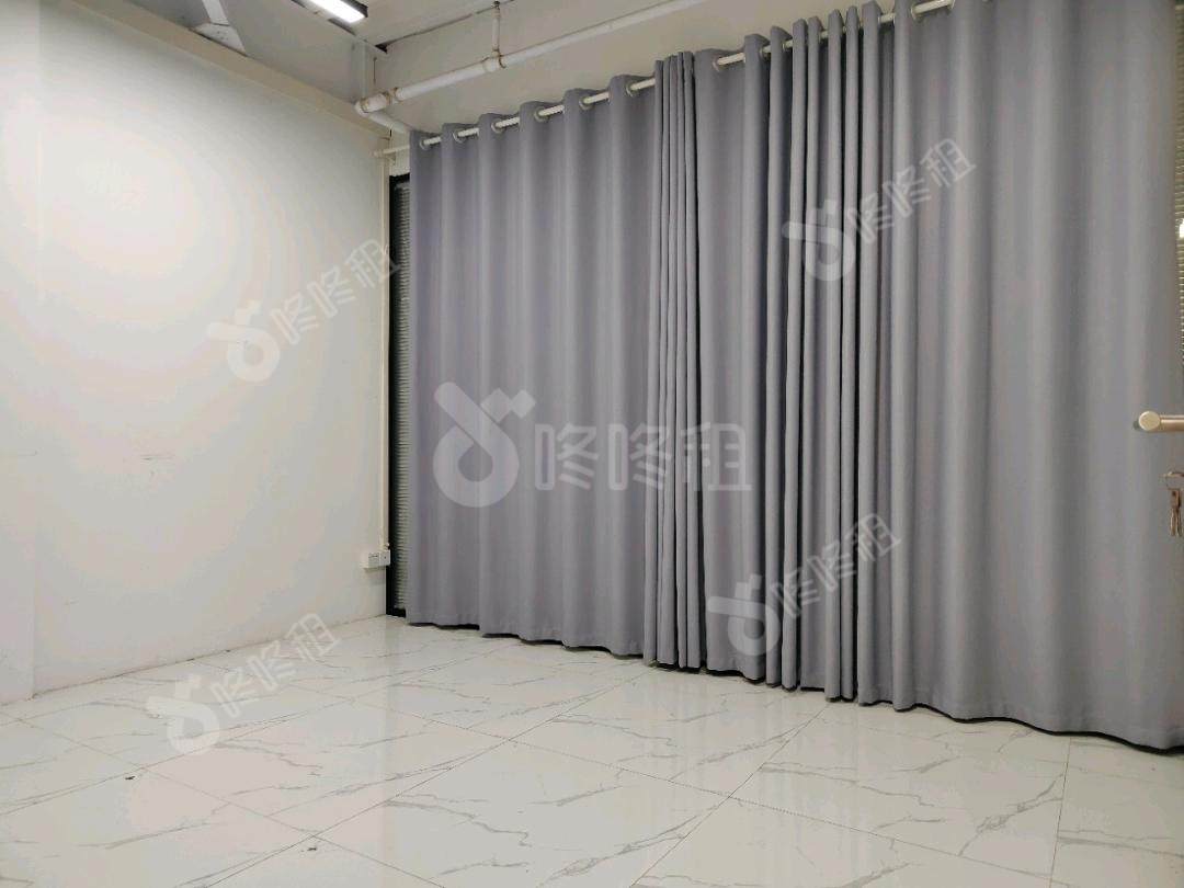 乐天智谷_236平_精装_办公室开间