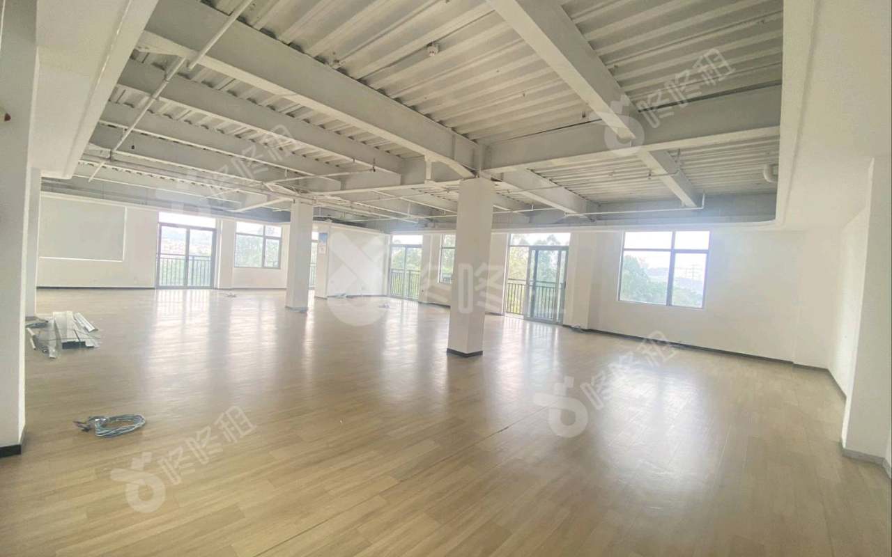 乐天智谷_354平_精装_办公室开间