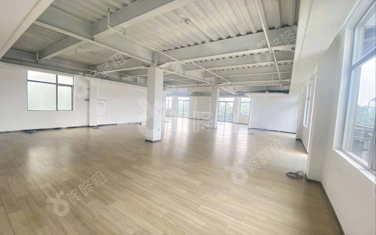 乐天智谷_354平_精装_办公室开间