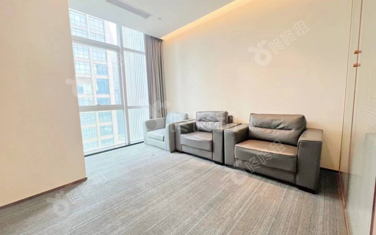 鹏润达大厦(鹏润达商业广场)_476平_精装_办公室隔间