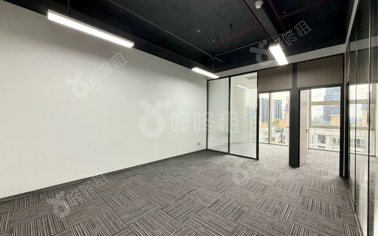 立润富达广场_98平_精装_办公室开间