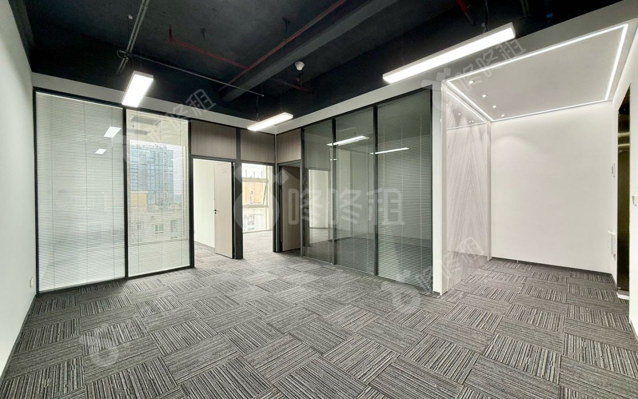 立润富达广场_98平_精装_办公室开间