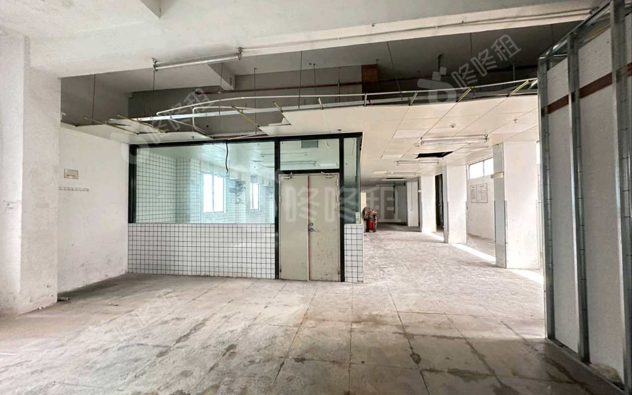 航城信息港_2135平_精装_办公室开间