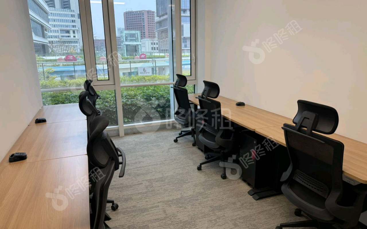 知识城广场_100平_精装_办公室开间