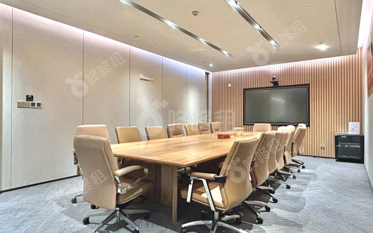 侨城坊_757平_精装_办公室隔间