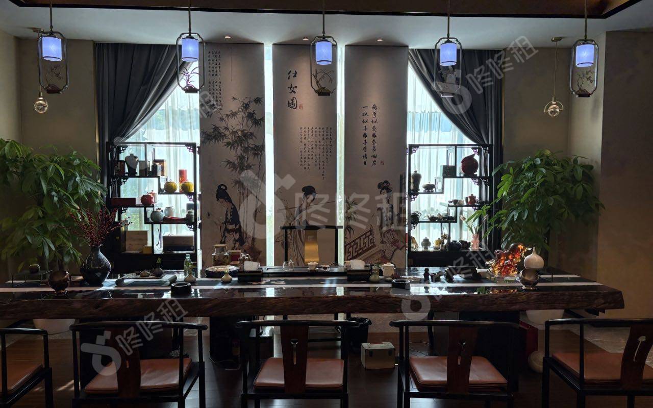 万科云创_852平_豪装_办公室隔间