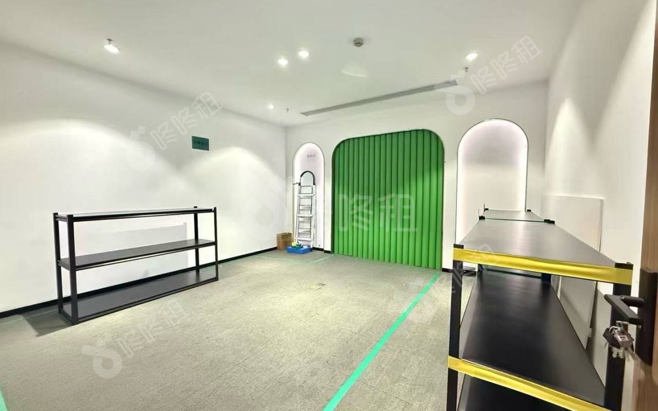 中科大厦_1509.53平_精装_办公室隔间