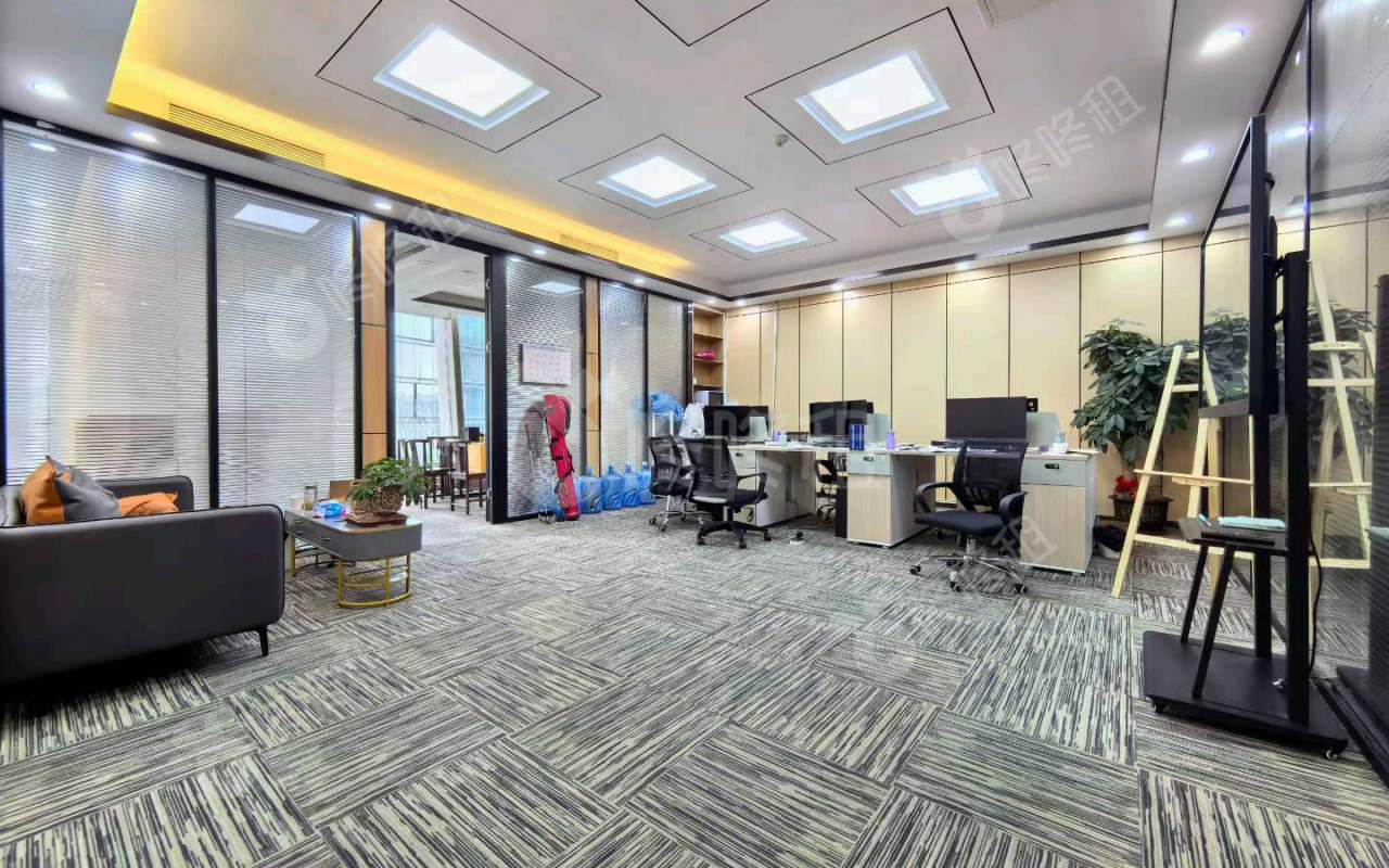 京基滨河时代_598平_豪装_办公室开间