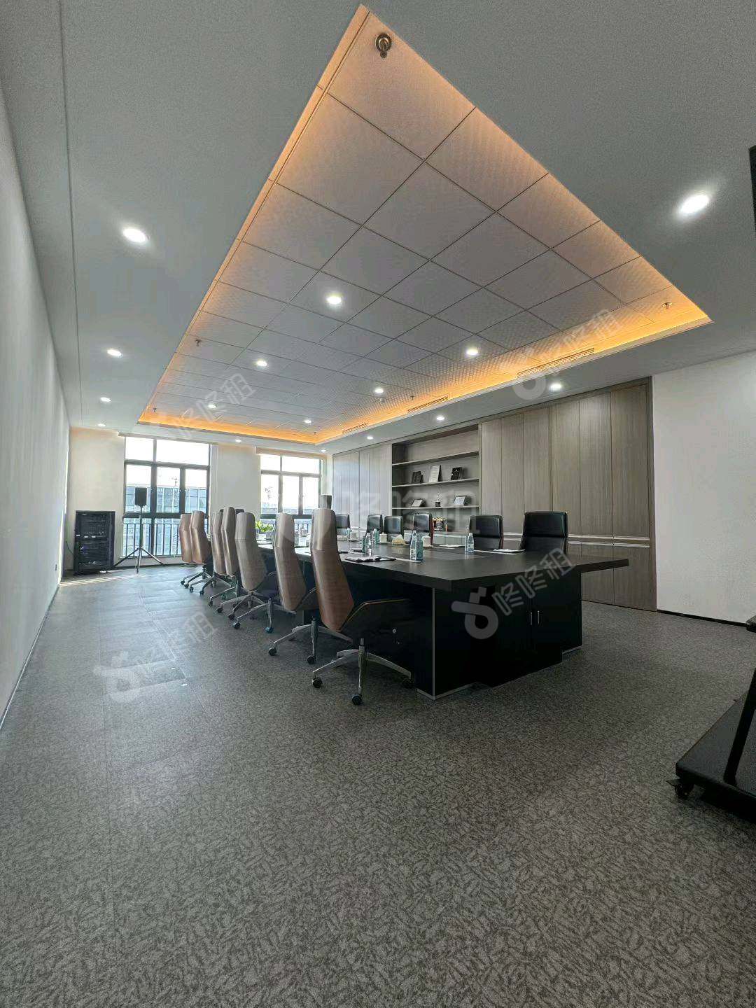 永联智鼎大厦(招商局智慧城)_2145平_精装_办公室隔间